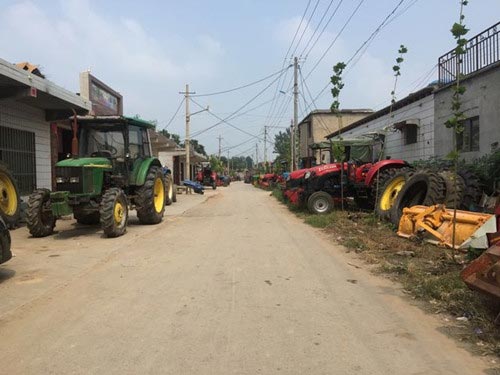 1在当地，窦坊村“造假车”似乎是个公开的秘密。图为窦坊村一角。.jpg