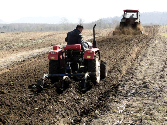 2015年吉林省实施农机深松作业1200万亩
