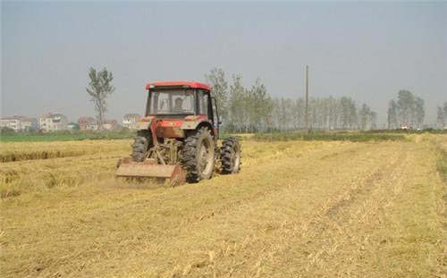 湖北农业生产迈向机械作业为主阶段 农机购置补贴破50亿.jpg