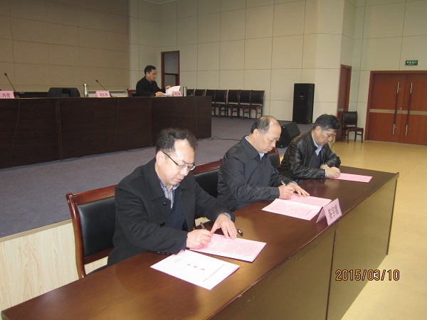 湖北省农机购置补贴和“三个百万”全面启动3.jpg