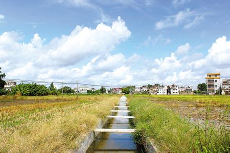 甘肃改善农业基础条件　加快农机化装备建设.jpg