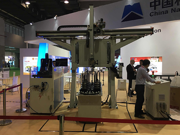 中国一拖智能产品亮相广州机器人、智能装备及制造技术展览会3.jpg