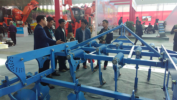 德国LEMKEN参加2016中国甘蔗机械化博览会2.jpg
