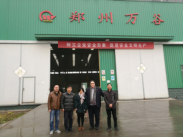 英国《Milling and Grain》杂志总裁一行到访郑州万谷机械1.jpg