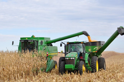 农业部：我国农作物综合机械化率达65%.jpg