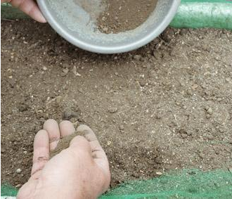 施肥应注意土壤酸碱性