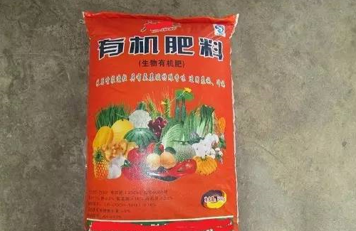秋冬有机肥施用高峰季，不懂这些你就亏大了~