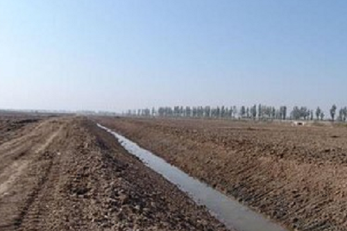 了解灌溉与土壤盐分累积的关系，做到合理灌溉